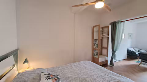 Chambre ouverte sur le séjour à Montpellier